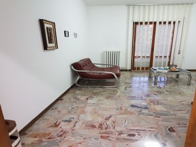 camera 2 con balcone